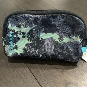 Lululemon mini belt bag